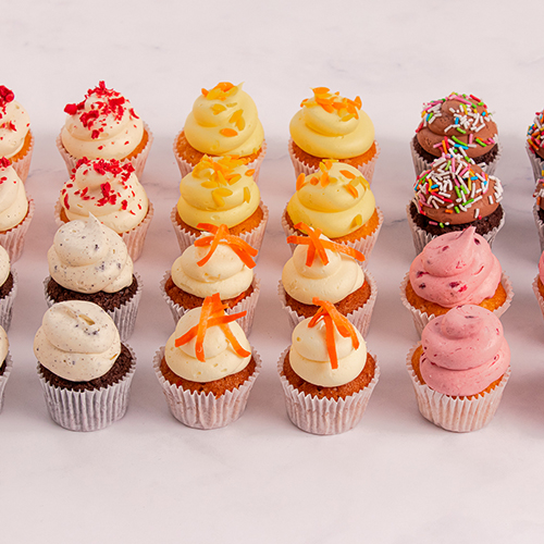 Wijde selectie heldin beu Bestel online bij CityBakeryTaart.nl de lekkerste gevarieerde mini cupcakes!
